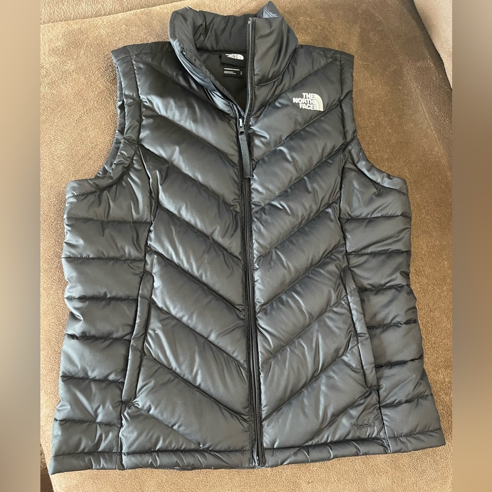 The North Face Women’s Black Vet